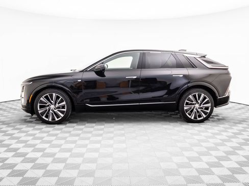 Certified 2024 Cadillac Lyriq Luxury w/ LPO, Floor Liner Package image 2