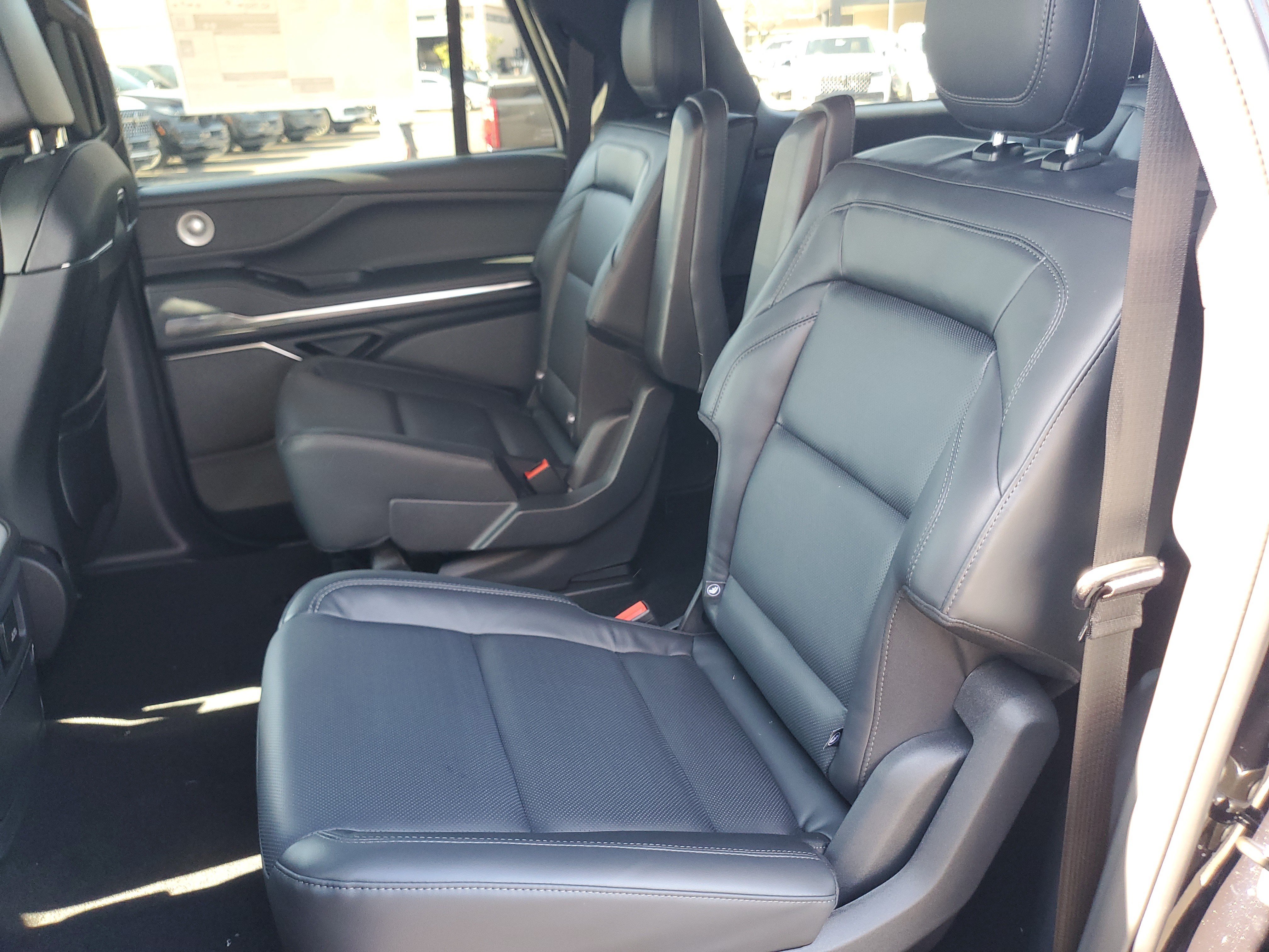 New 2027 Lincoln Navigator L Reserve w/ Jet Appearance Package AWD/4WD image 31