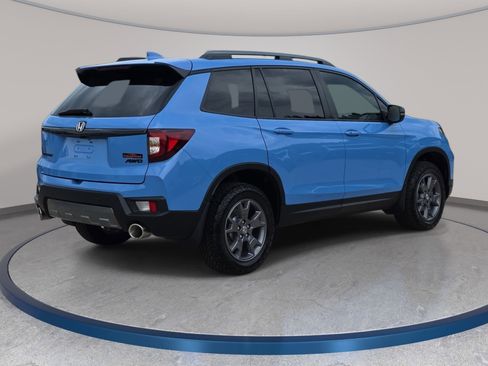 Used 2024 Honda Passport TrailSport image 6