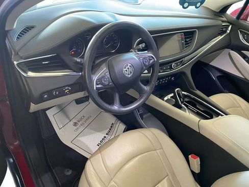 Certified 2018 Buick Enclave Essence FWD image 12