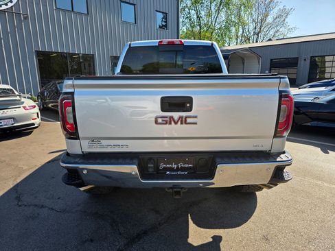 Used 2018 GMC Sierra 1500 SLT image 51