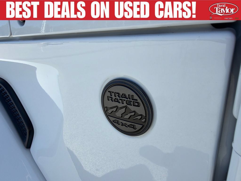 Used 2022 Jeep Gladiator Sport AWD/4WD image 42