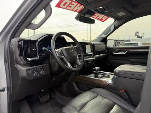 Used 2024 Chevrolet Silverado 1500 RST w/ Rally Edition AWD/4WD image 10