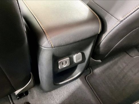 Certified 2022 GMC Canyon AT4 AWD/4WD image 10