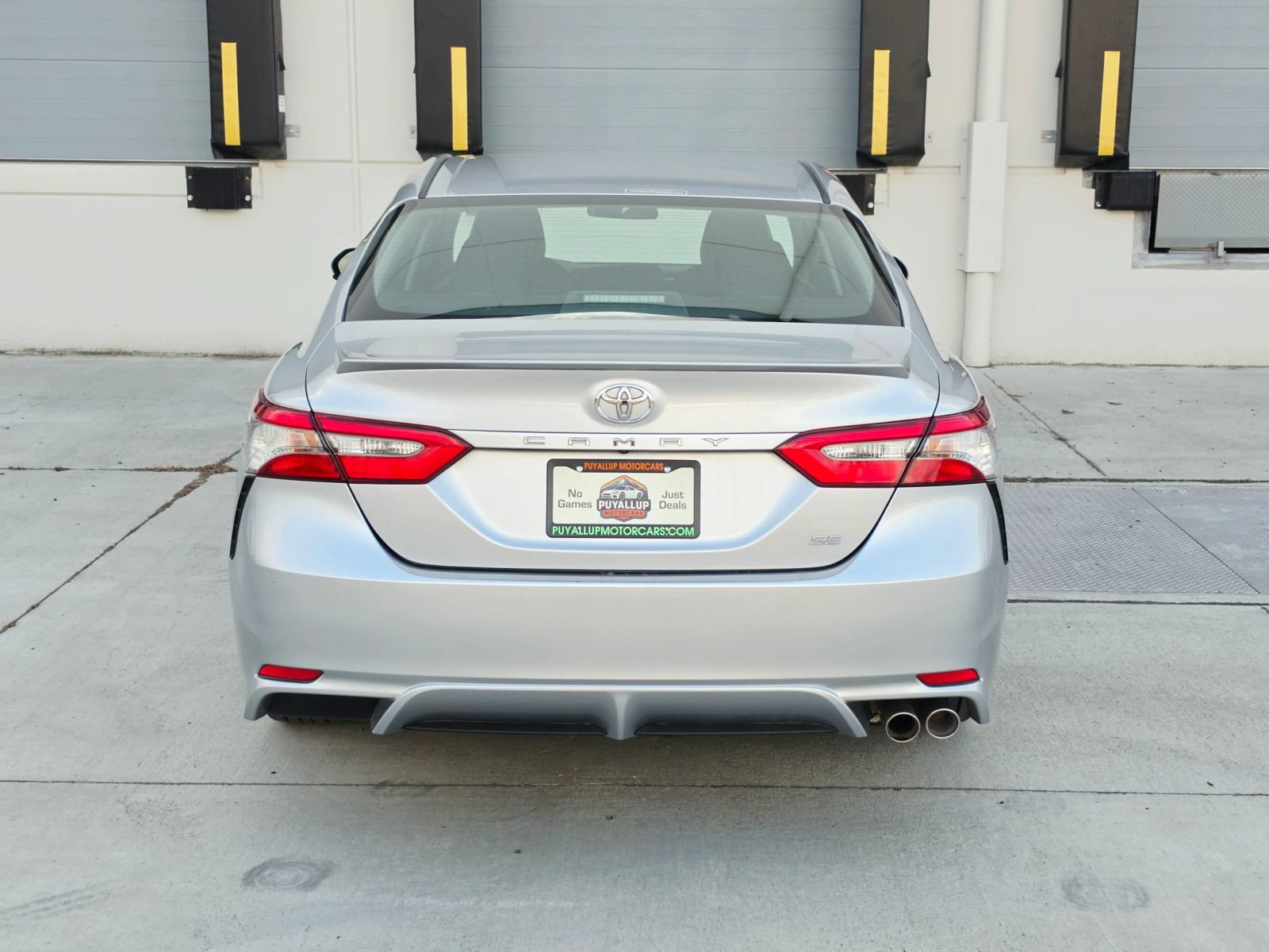 Used 2018 Toyota Camry SE FWD image 4