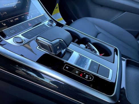 New 2026 Audi Q7 2.0T Premium image 7