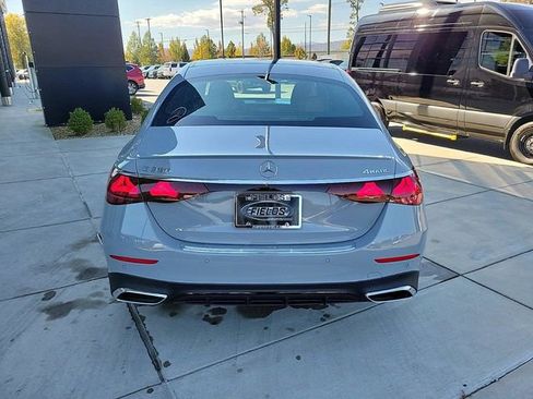 New 2025 Mercedes-Benz E 350 4MATIC Sedan image 4