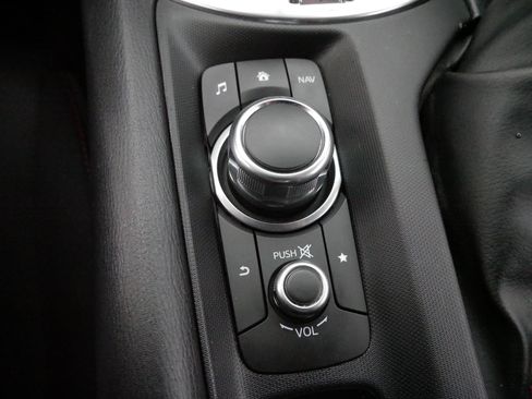 Used 2016 MAZDA MX-5 Miata Club image 30