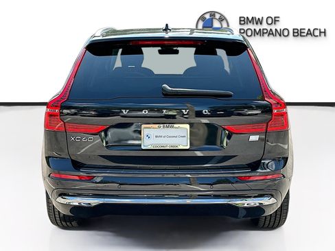 Used 2022 Volvo XC60 T8 Inscription Expression w/ Advanced Package image 6
