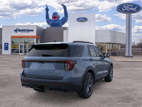 New 2026 Ford Explorer ST-Line w/ ST-Line Street Pack AWD/4WD image 9