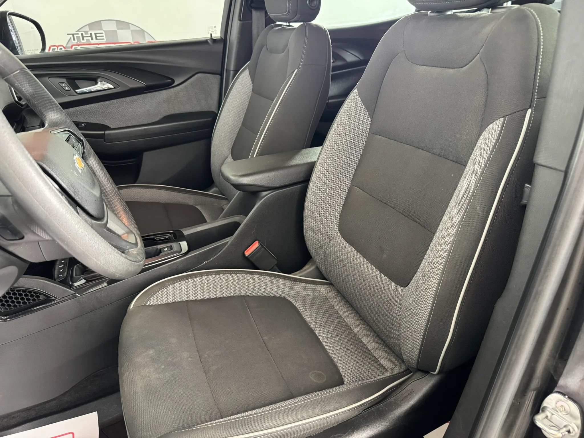 Used 2022 Chevrolet TrailBlazer LT w/ Convenience Package AWD/4WD image 30