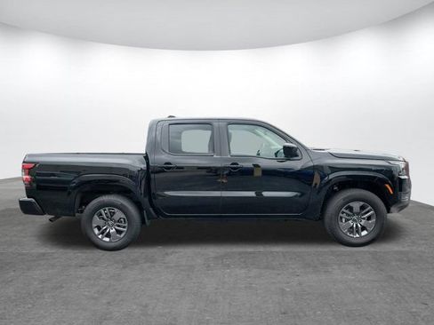 Used 2026 Nissan Frontier SV AWD/4WD image 2