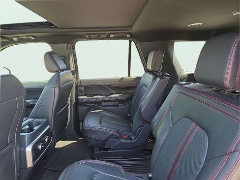 Used 2023 Ford Expedition Limited AWD/4WD image 10