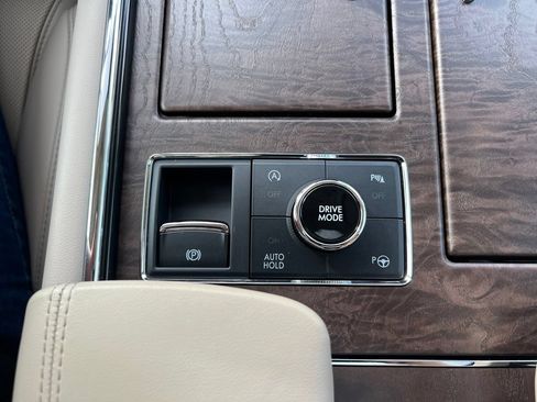 Used 2021 Lincoln Navigator Reserve AWD/4WD image 31