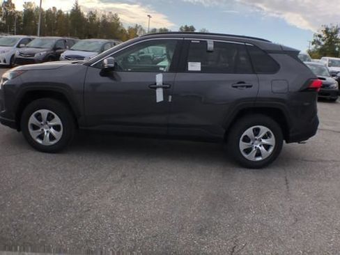 Certified 2019 Toyota RAV4 LE AWD/4WD image 5