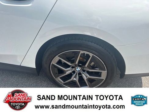 Used 2026 BMW 530i RWD image 11