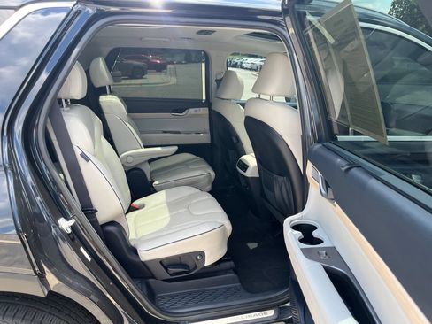 Used 2024 Hyundai Palisade Limited FWD image 38