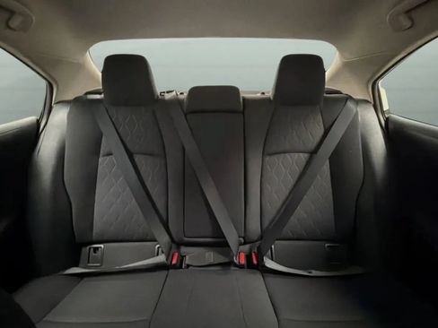 Used 2020 Toyota Corolla LE FWD image 18