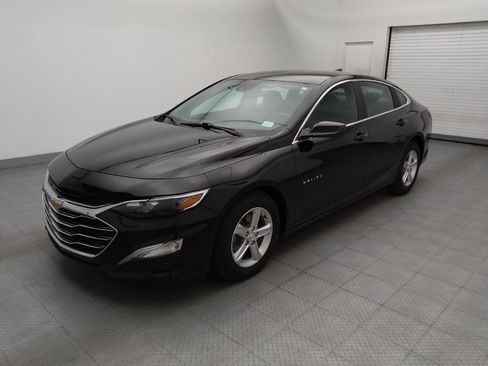 Used 2022 Chevrolet Malibu LS w/ Driver Confidence Package II FWD image 2