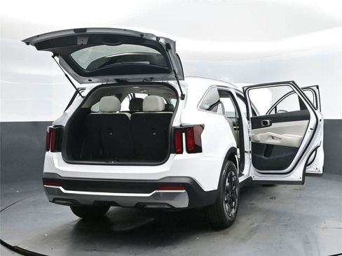 New 2026 Kia Sorento S w/ S Panoramic Sunroof Package image 19