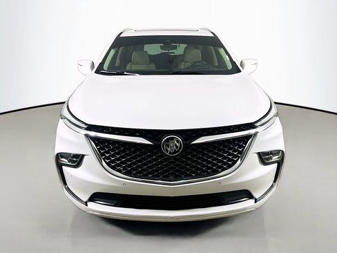 Used 2023 Buick Enclave Avenir w/ Avenir Technology Package AWD/4WD image 2