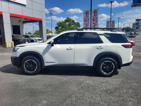 Used 2025 Nissan Pathfinder Rock Creek AWD/4WD image 6