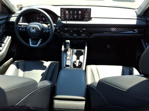 Used 2025 Honda Accord Touring image 13