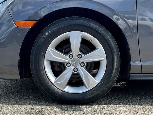 Used 2019 Honda Odyssey EX image 8