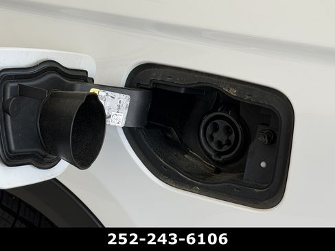 Used 2022 Jeep Grand Cherokee Limited 4xe w/ Luxury Tech Group II AWD/4WD image 49