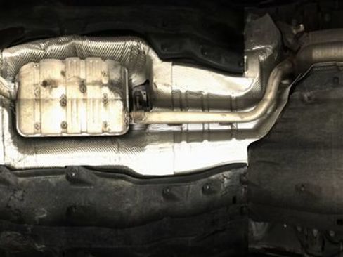 Used 2022 Chrysler Voyager LX FWD image 11
