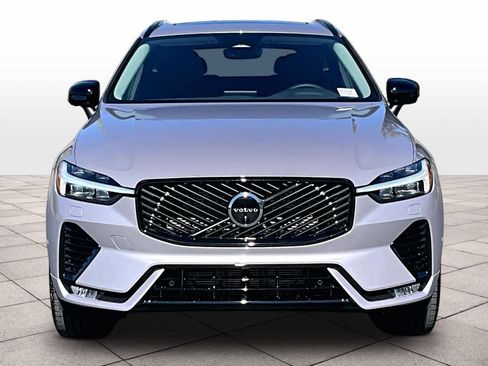 New 2026 Volvo XC60 B5 Plus w/ Climate Package image 5