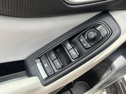 Certified 2023 Subaru Forester Premium AWD/4WD image 21