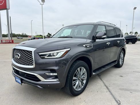 Used 2024 INFINITI QX80 Luxe image 3