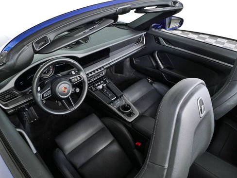 Certified 2020 Porsche 911 Carrera 4S w/ Sport Package AWD/4WD image 40