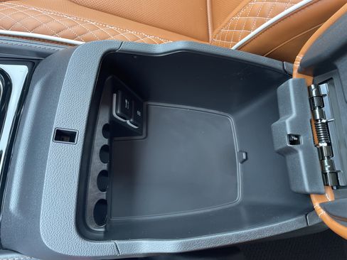 New 2026 Chrysler Pacifica Pinnacle image 31