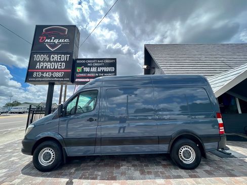 Used 2018 Mercedes-Benz Sprinter 2500 image 21