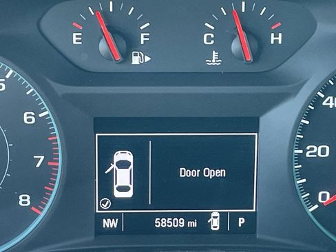 Used 2024 Chevrolet Malibu LT image 31