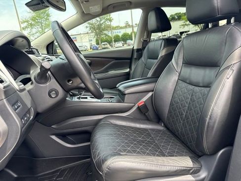 Used 2019 Nissan Murano Platinum FWD image 3