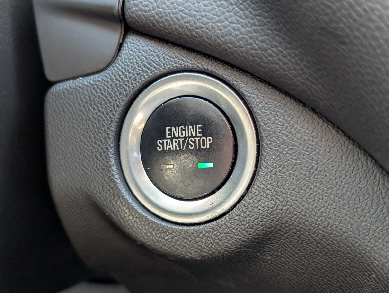 Used 2023 Chevrolet Equinox LT FWD image 25