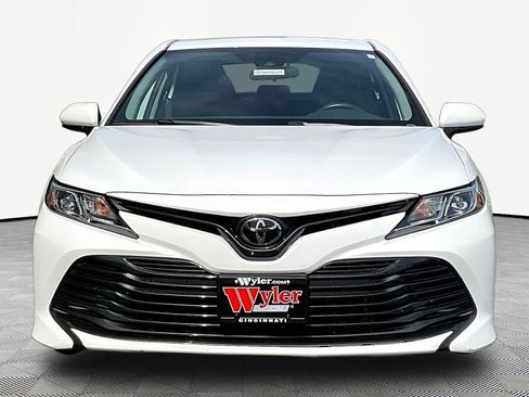 Used 2019 Toyota Camry LE FWD image 2