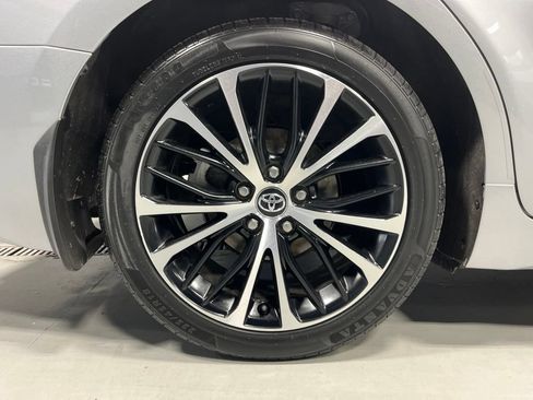 Used 2020 Toyota Camry SE FWD image 38
