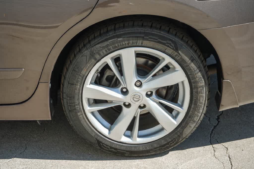Used 2014 Nissan Altima 2.5 SL FWD image 10