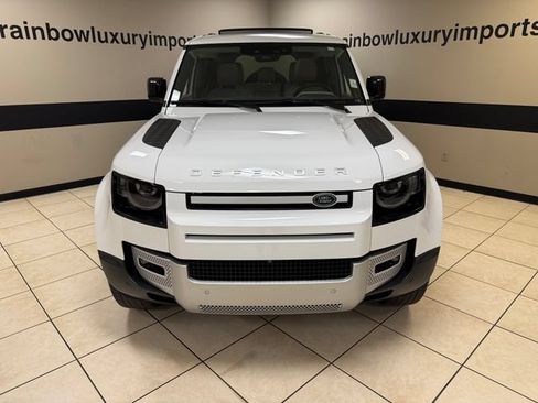 Used 2024 Land Rover Defender 110 S AWD/4WD image 2