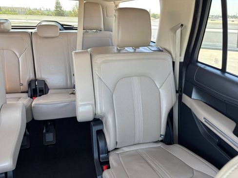 Used 2024 Ford Expedition Max Limited RWD image 42