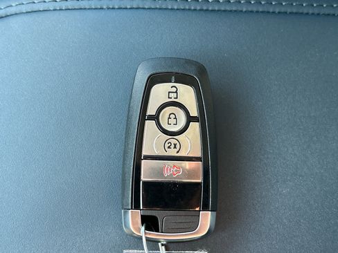 New 2025 Ford Maverick XLT w/ XLT Luxury Package image 49