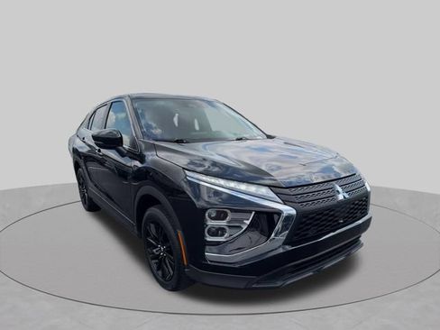 Used 2024 Mitsubishi Eclipse Cross LE AWD/4WD image 2