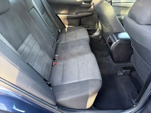 Used 2015 Toyota Camry LE FWD image 13
