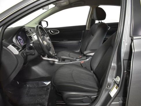 Used 2019 Nissan Sentra SV FWD image 9