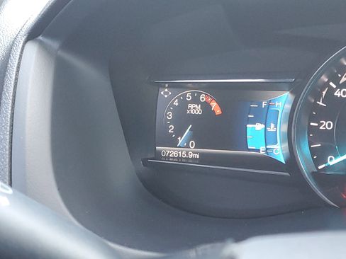 Used 2018 Ford Explorer XLT w/ Equipment Group 202A image 19