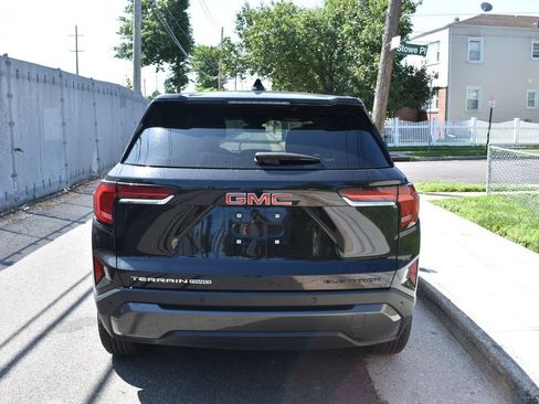 Used 2025 GMC Terrain Elevation AWD/4WD image 6